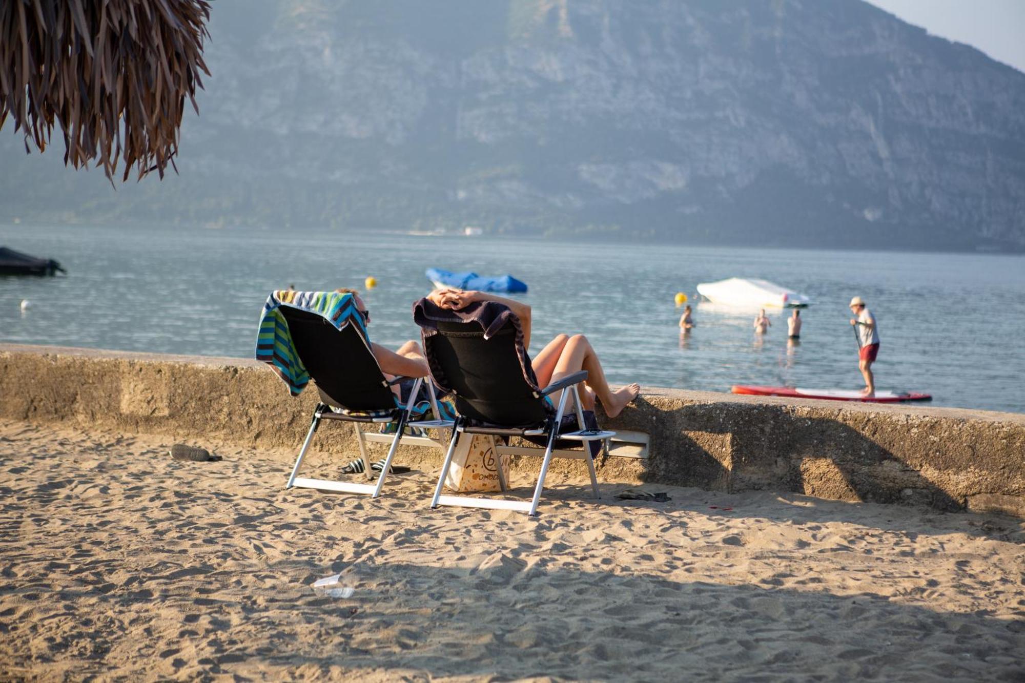 איסאו Estivo Premium Deluxe Mobile Homes On Camping Del Sole Village מראה חיצוני תמונה